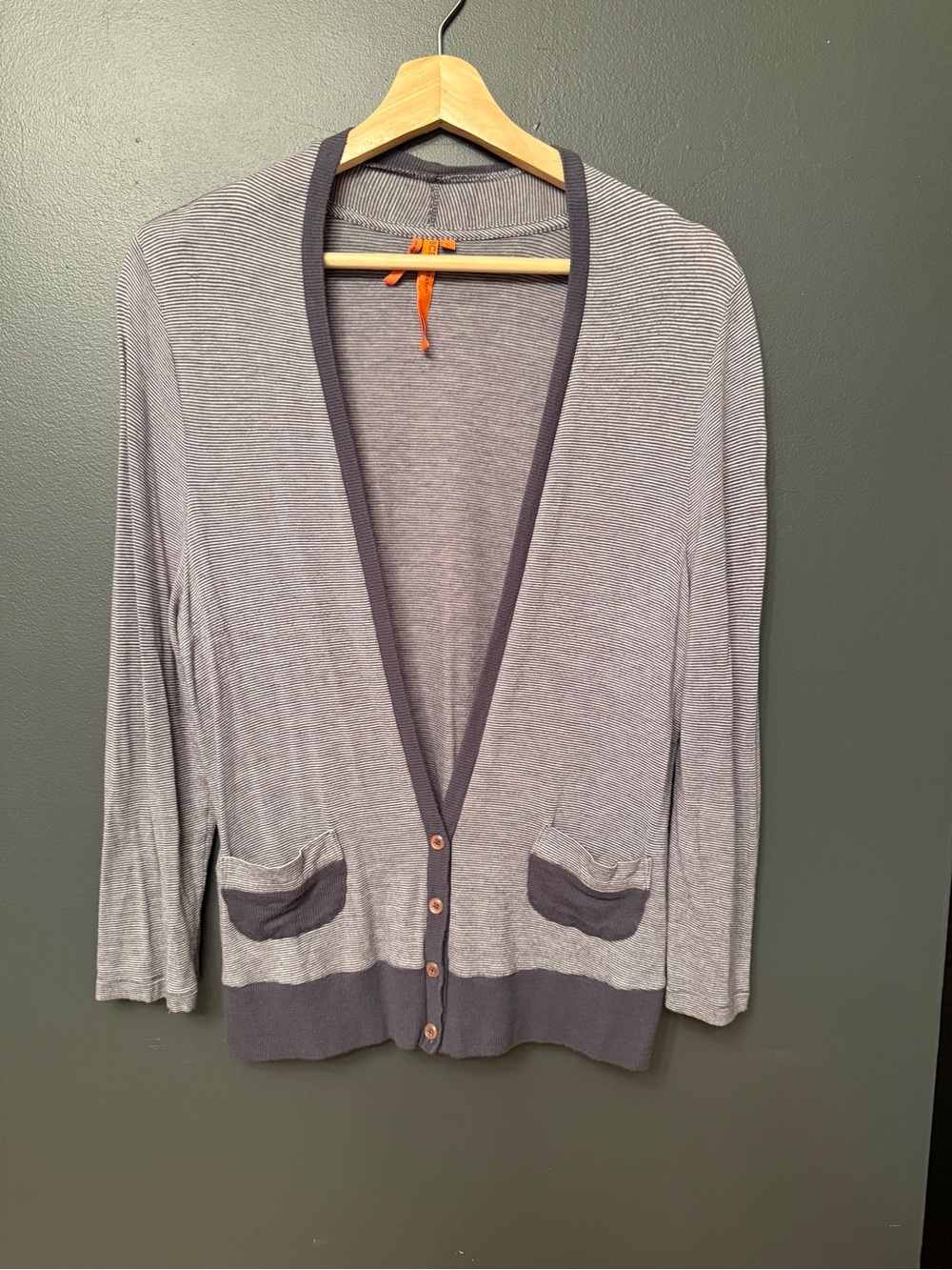 BCBGeneration Navy & White Striped V-Neck Button Cardigan with Dark Trim Size L